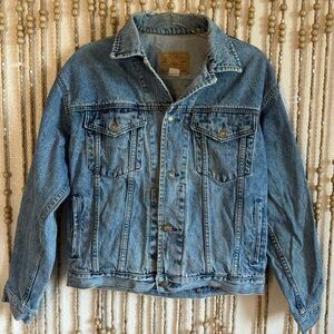 Vintage GAP Distressed Medium Wash Long Sleeve 90’s Y2K Grunge Boho Denim Jacket